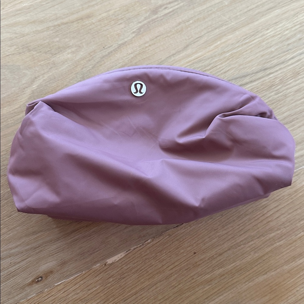 lululemon athletica Dusty Mauve Zip Cosmetic Pouch - Picture 2 of 4